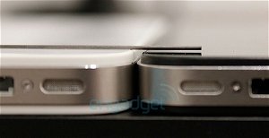 white iphone vs black iphone 4. White iPhone 4 thickness